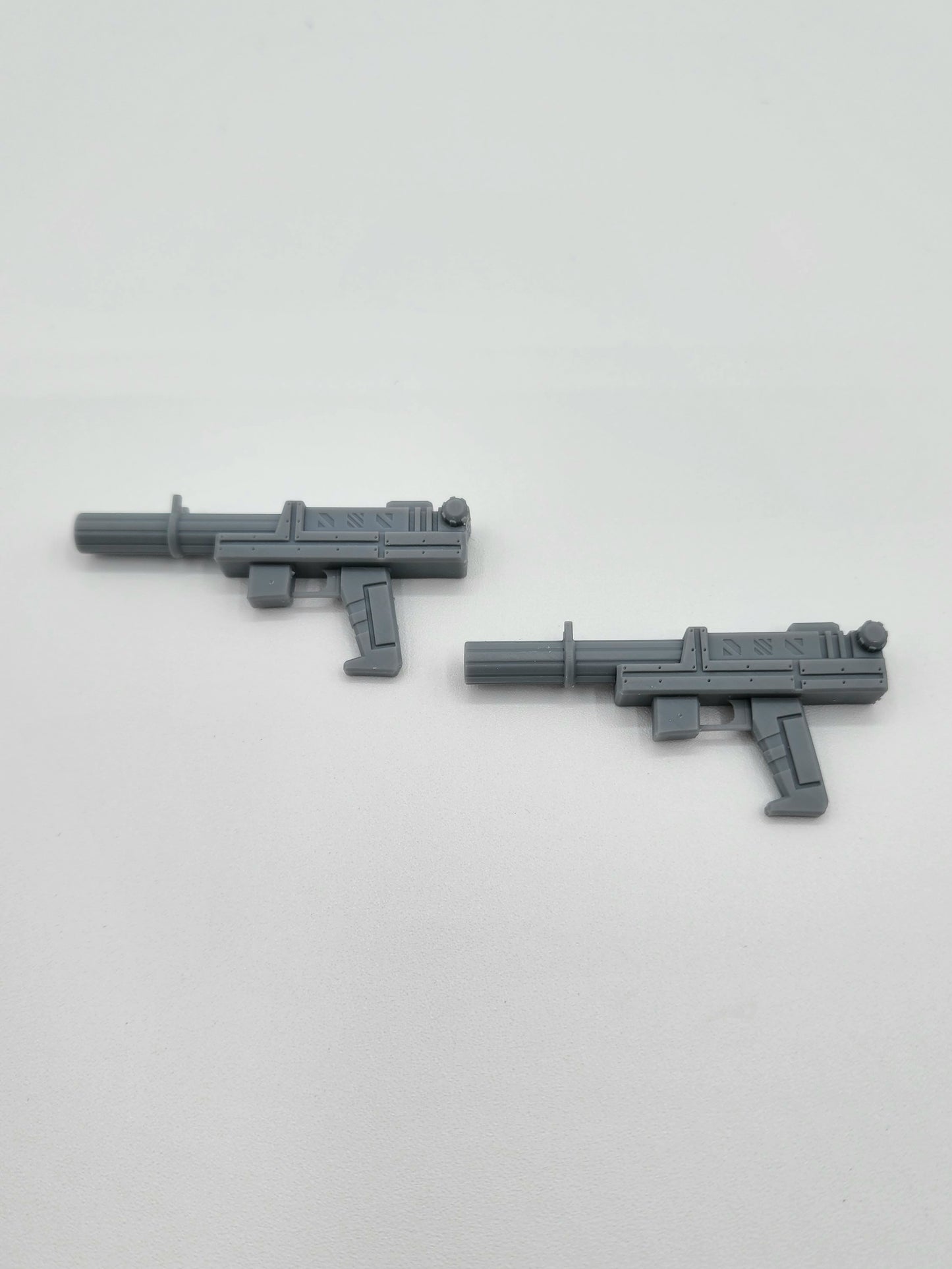 Stripped Beam Pistol (Pair) (Resin Weapon Kit - HG, MG Scale)