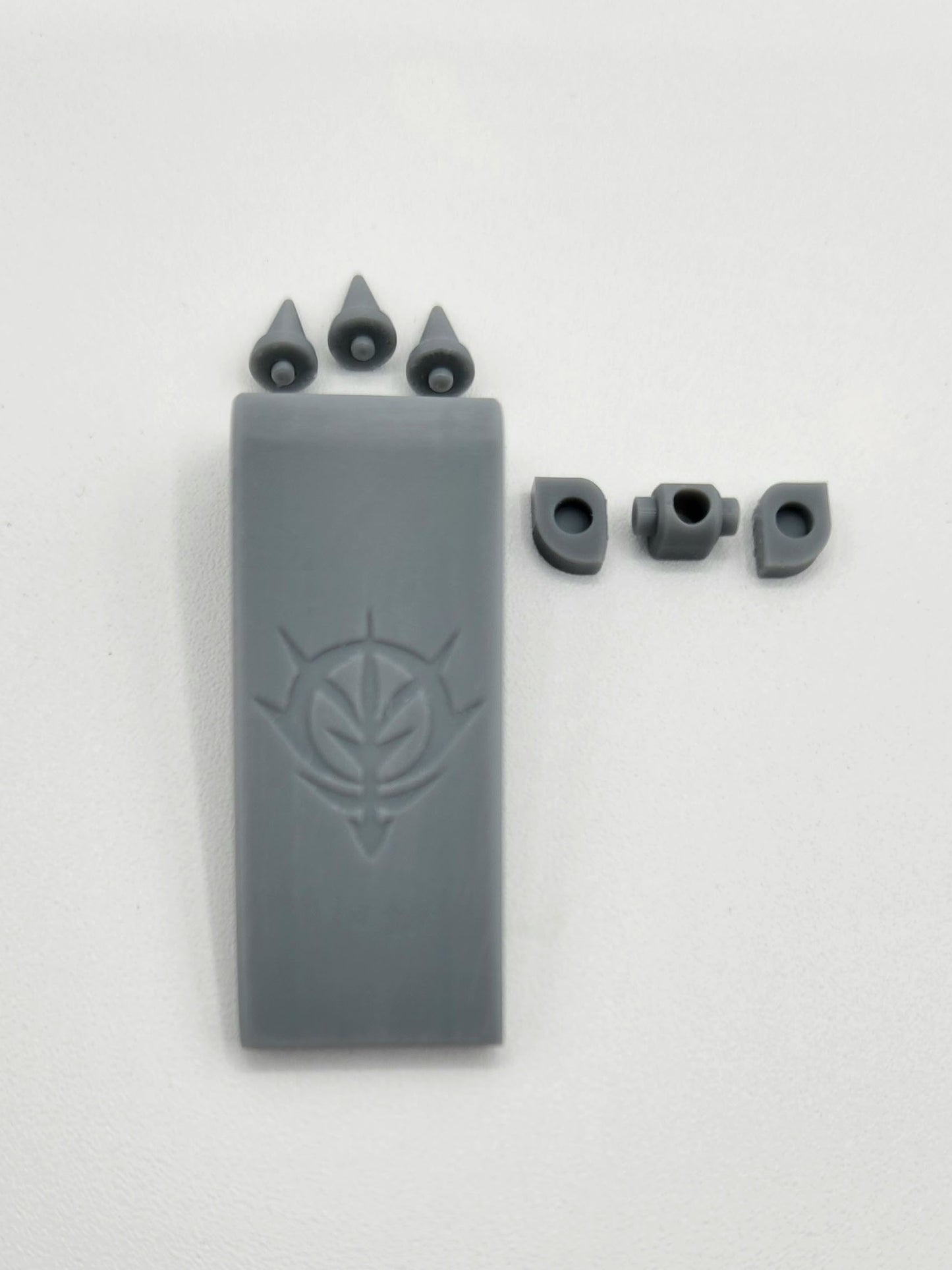 Zaku Spiked Shoulder Shield (1/144 Resin Accessory)