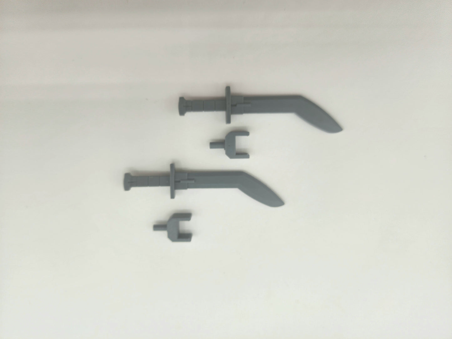 Efreet Jaeger Kukri (Pair) (Resin Weapon Kit - HG, MG Scale)